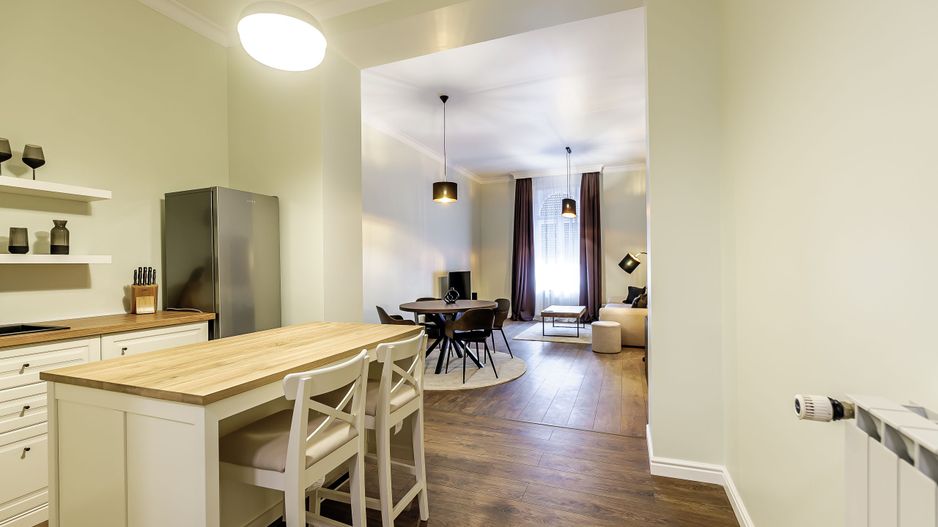 Apartament 2 camere Lux B-dul Revoluției 82 - Poză 1