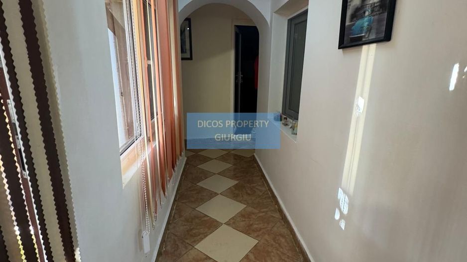 Vânzare casă Str. Dimitrie Cantemir - Poză 1