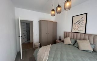 Apartament 2 camere, finisat la cheie, cu balcon - Poză 1