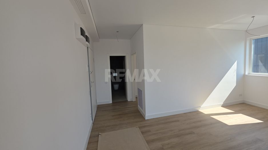Apartament cu 2 camere în București, Pipera, România - Poză 2