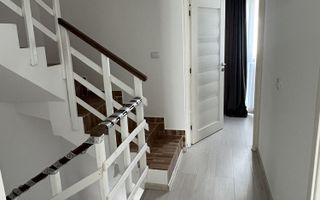 Casa modern mobilata cu 4 camere, 2 bai si terasa - capat CUG - 1.000€ - Poză 7