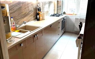Oportunitate Investitie 2 Camere Dec Calea Vitan 59 mp Etaj 1 Luminos Renovat - Poză 1