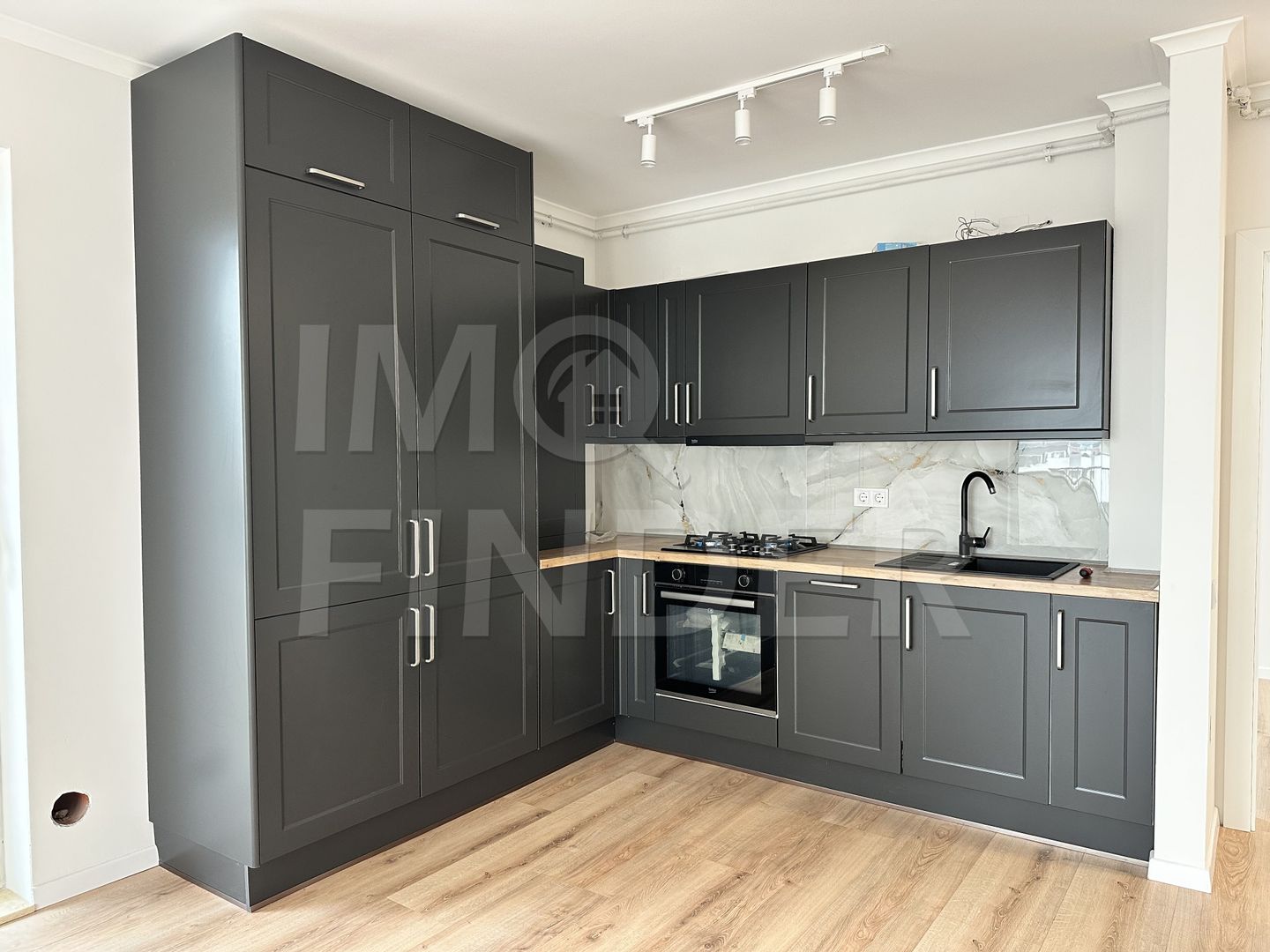 3 camere FINISATE cu CF-  Floresti - Bucatarie mobilata si utilata - Poză 2