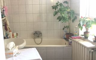 Parcul Cismigiu, camere inalte, apartament spatios - Poză 3