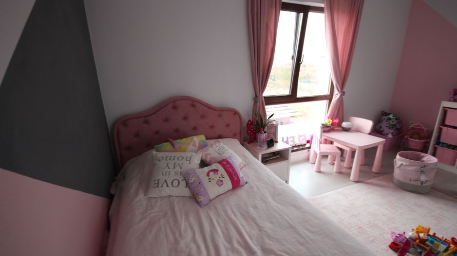 Modern si primitor - Poză 15