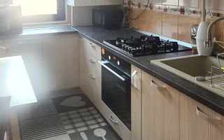 Apartament cu trei camere, zona Astra 47 mp - Poză 5