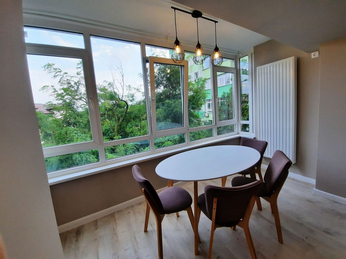 AP. 3 CAMERE DOMENII, BOILER, BLOC REABILITAT, BUCATARIE INCHISA - Poză 2