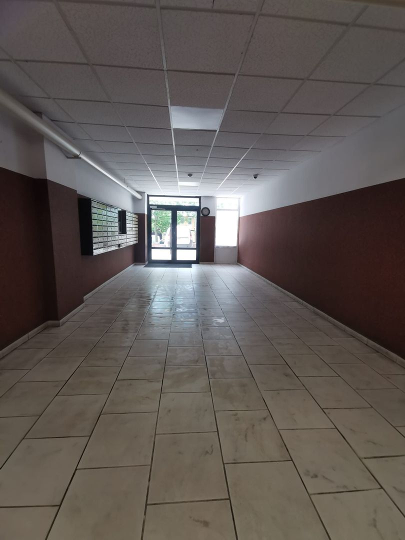Garsoniera spatioasa mobilata si utilata - Poză 3