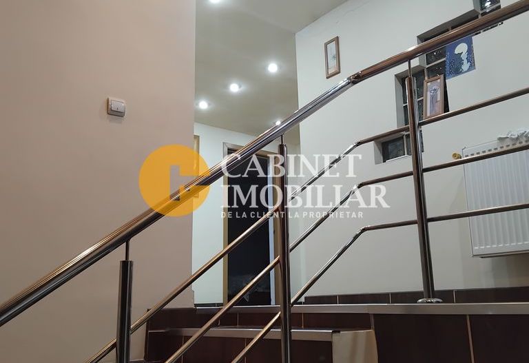 Vila 214mp, in Miroslava,zona 0,in centru la 200 m de Family Market! - Poză 9