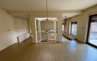 Casa individuala deosebita in zona Girocului - pozitie excelenta. Garaj dublu. - Poză 6