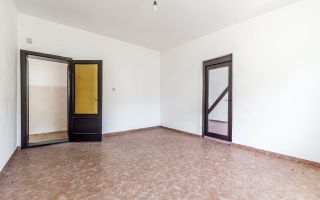 Casă individuală cu potențial comercial excelent in cartierul Vlaicu - Poză 9