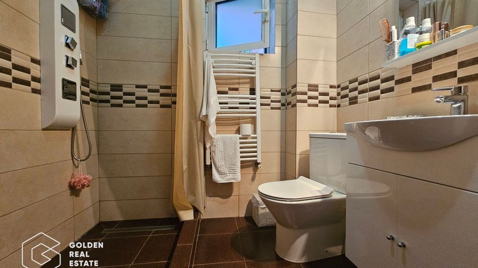 Vila individuala, centrala situata intre Dudesti si Dristor, 5 camere - Poză 11