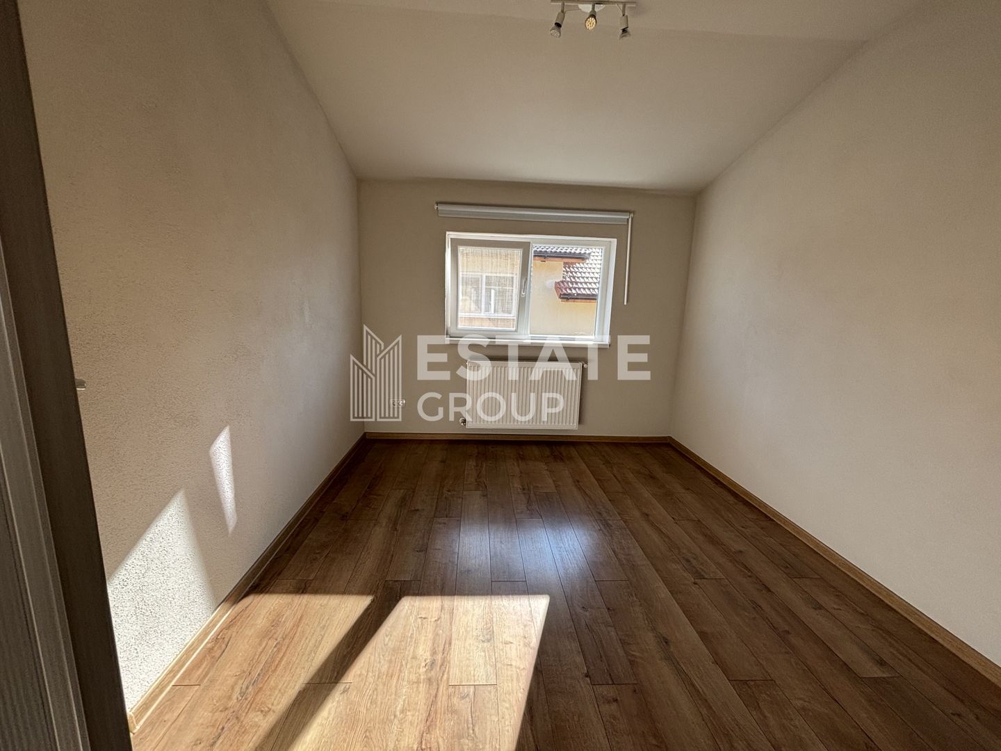 Duplex cu 4 camere in Mosnita Noua - Poză 9