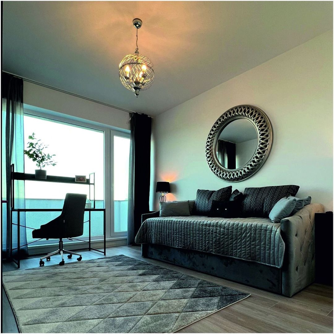 Apartament 4 camere de vanzare - Poză 2