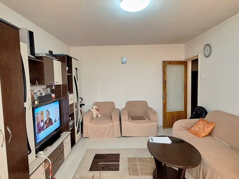 Apartament 3 camere decomandat 2 bai Bloc 1986 Apusului-str. Alesd - Poză 3