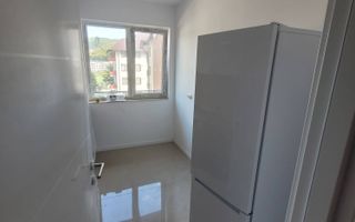 Apartament de 3 camere,bloc nou,70mp,parcare subterana, zona Subcetate - Poză 4