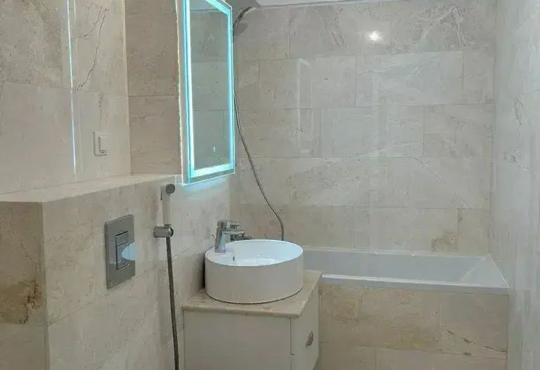 Apartament finalizat 2 camere, 43 mp, Copou Royal Town 116900 euro - Poză 3