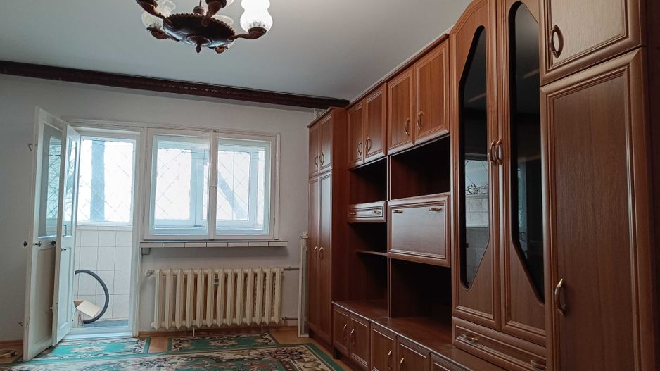 Apartament 2 camere decomandat bloc 1980 langa metrou Gorjului - Poză 1