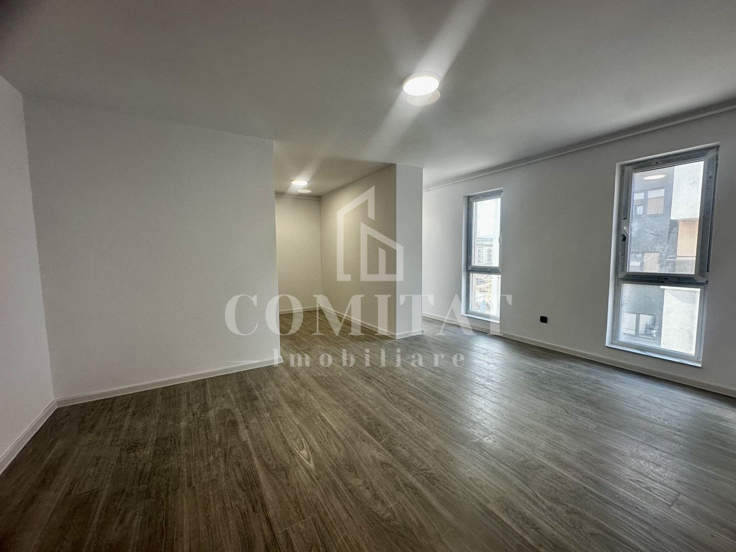 Apartament 2 camere | Etaj intermediar | Zona Stadionului-Floresti - Poză 1