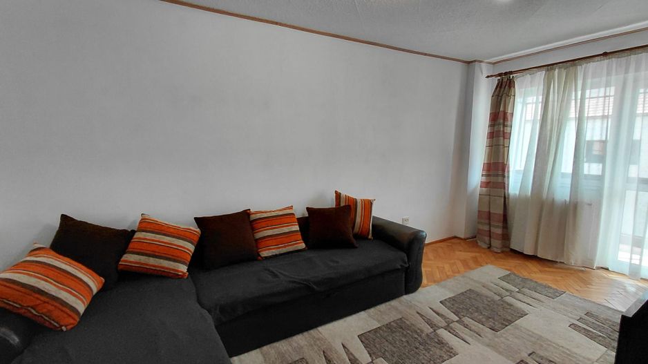 Apartament 2 camere decomandat Strada Intrarea Arieșului - Poză 2