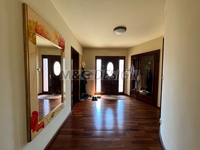 Casa moderna P+1E+M Lugoj 511mp - Poză 29