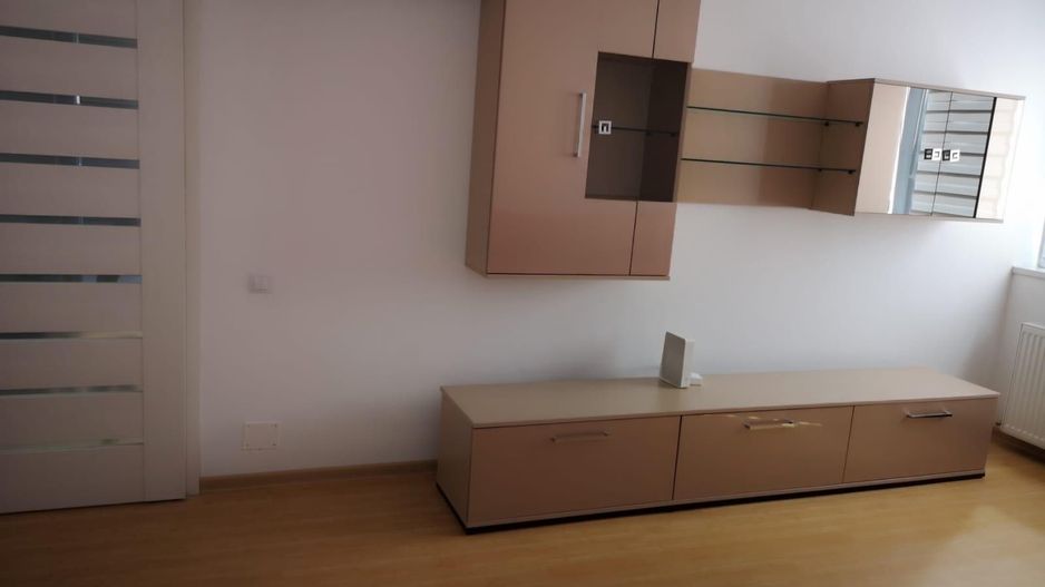 Apartament spatios cu 2 camere decomandat | 63 mp + 2 balcoane | Parcare - Poză 4