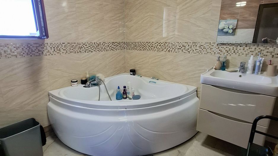 Casa P+1E, cu 5 camere, Strejnicu - Poză 18