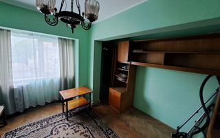 100 mp Ultra-Central: Apartament 4 Camere pe Bd. Independenței (Fără Risc) - Poză 8