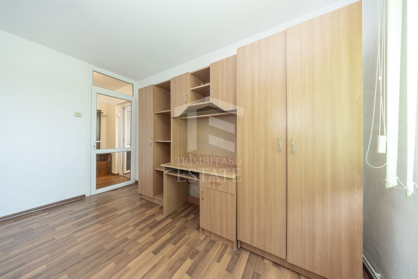 Triaj-Apartament 2 camere 55mp - Poză 4