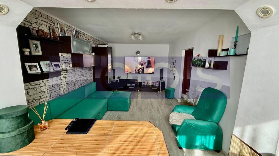 VANZARE APARTAMENT 2 CAMERE DECOMANDAT 1 DECEMBRIE 1918 TITAN BLOC 1978 - Poză 1