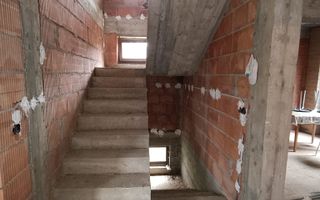 Vilă la roșu, 3 niveluri, zonă rezidențială – Pensiunea Morariu - Poză 15