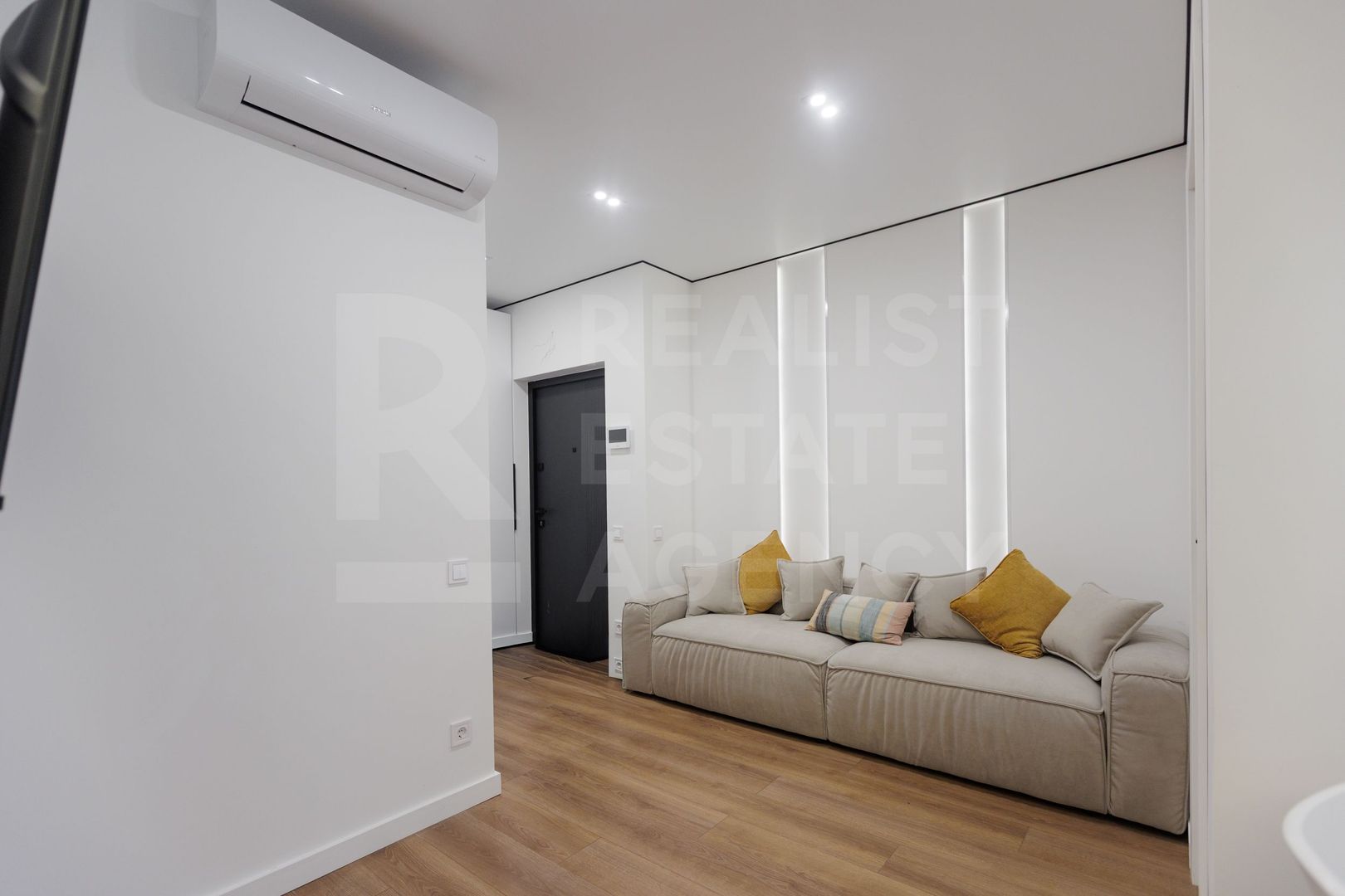 Vânzare, apartament, 1 dormitor + living, str. Ghica Vodă, Botanica - Poză 10