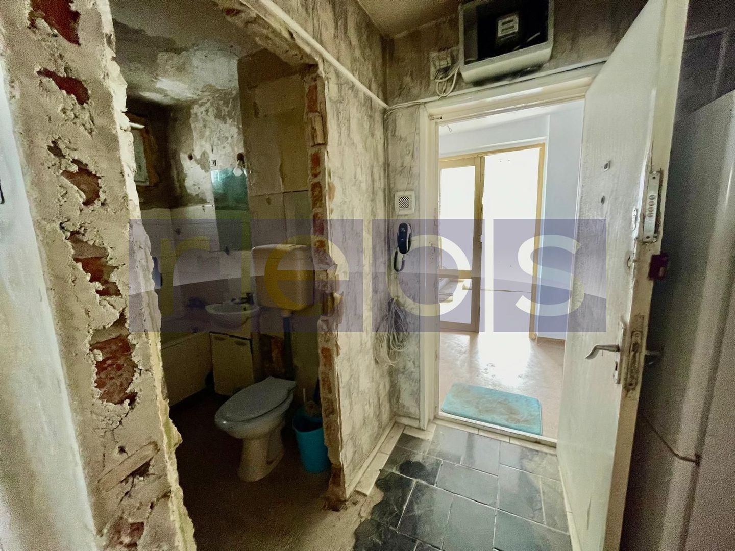 Garsoniera vizavi de metrou Titan si parc IOR - Poză 6