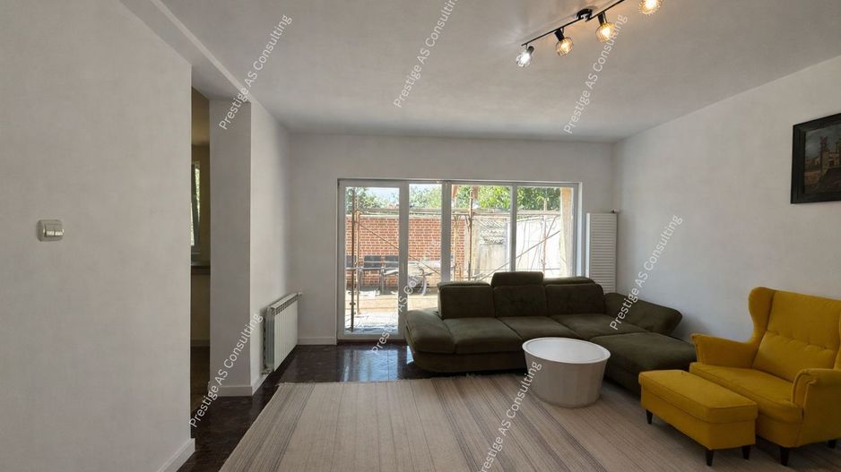 Vila individuala renovata complet | 6 camere | 500 mp teren | Str Jean Monnet - Poză 12