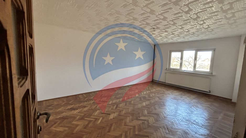 Vilă D+P+E+M, 400 mp construiți, curte 400 mp, 3 intrări - Poză 8