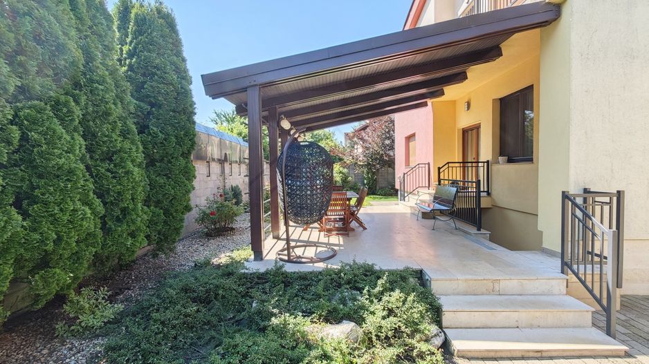 Casa spatioasa. Pretabil si pt. clinica, invatamant, camin varstnici. - Poză 46