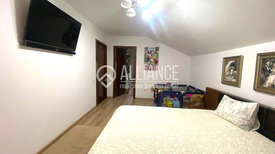 Valu lui Traian(COD 07) - Casă P+M  5 camere zona Penny - Poză 6