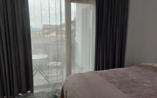 Apartament modern 3 camere 70 mp utili parcare privata zona Selimbar - Poză 8