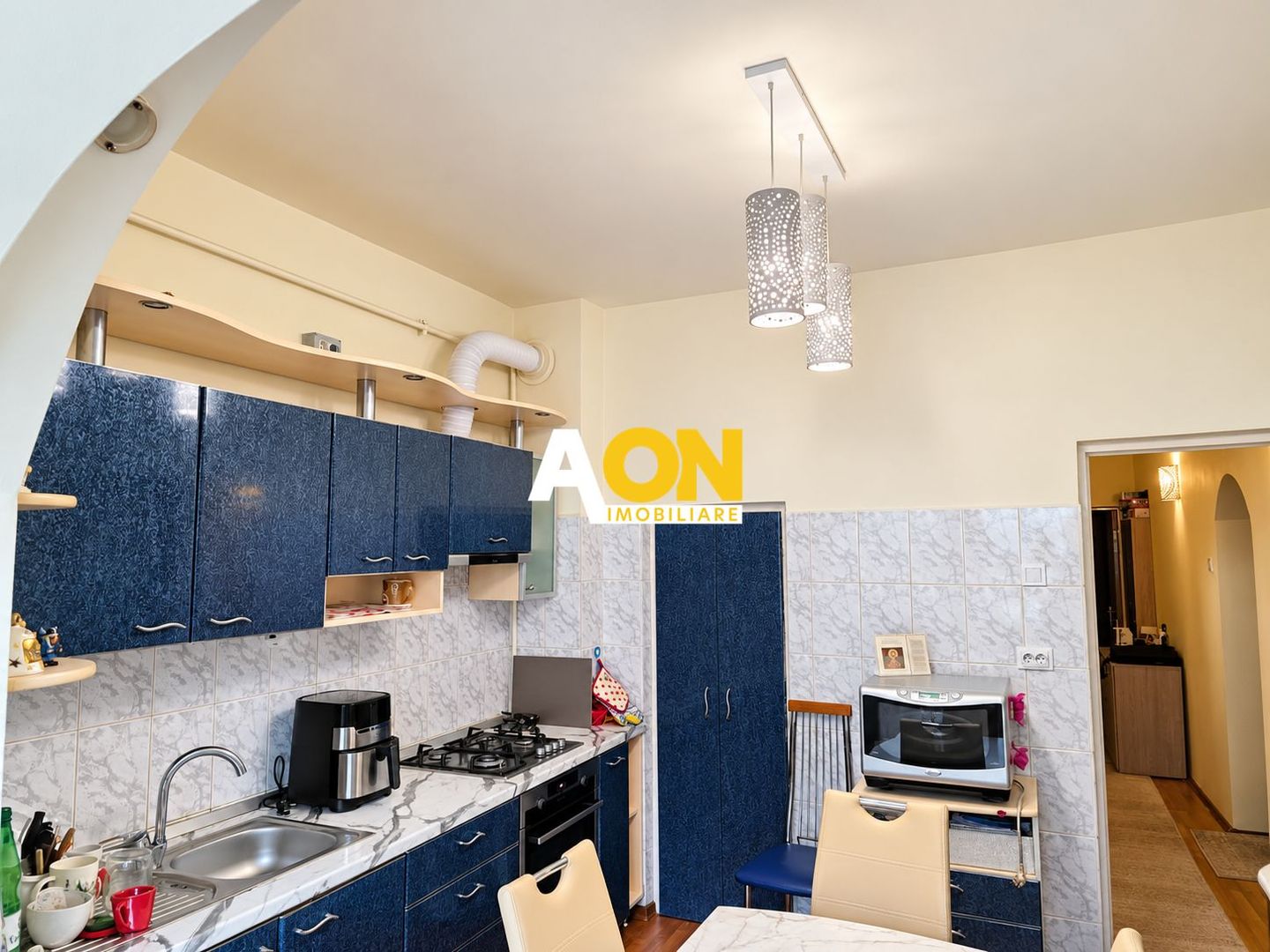 Apartament 4 camere, 102 mp utili,  etaj 2 + garaj + boxa, zona Closca - Poză 5