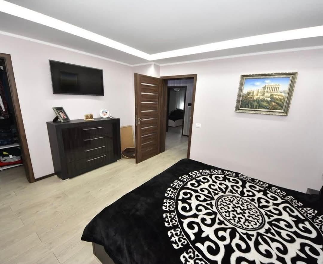 Vila „la cheie” de închiriat în Mazepa, aproape de Faleza Dunării - Poză 8