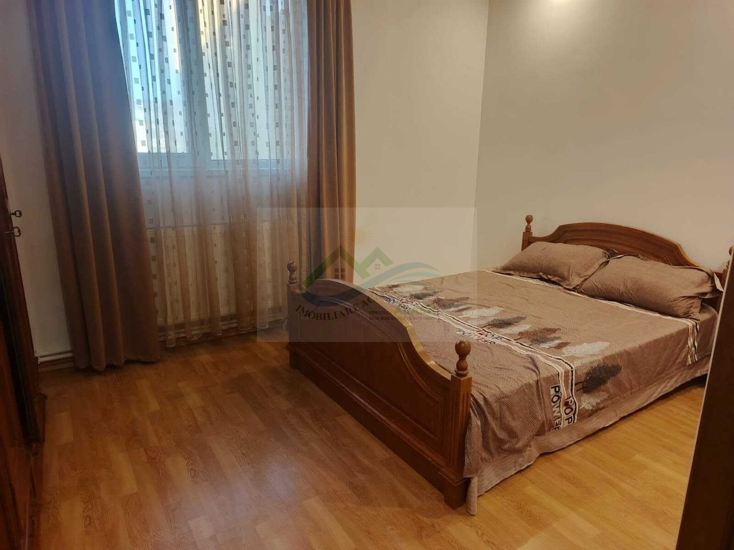 Apartament 2 camere de vânzare - Poză 1