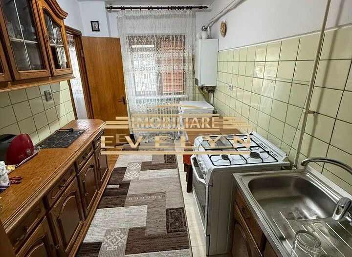 De vânzare apartament 3 camere – zona Pietonalul Transilvaniei (Piata Mare) - Poză 6