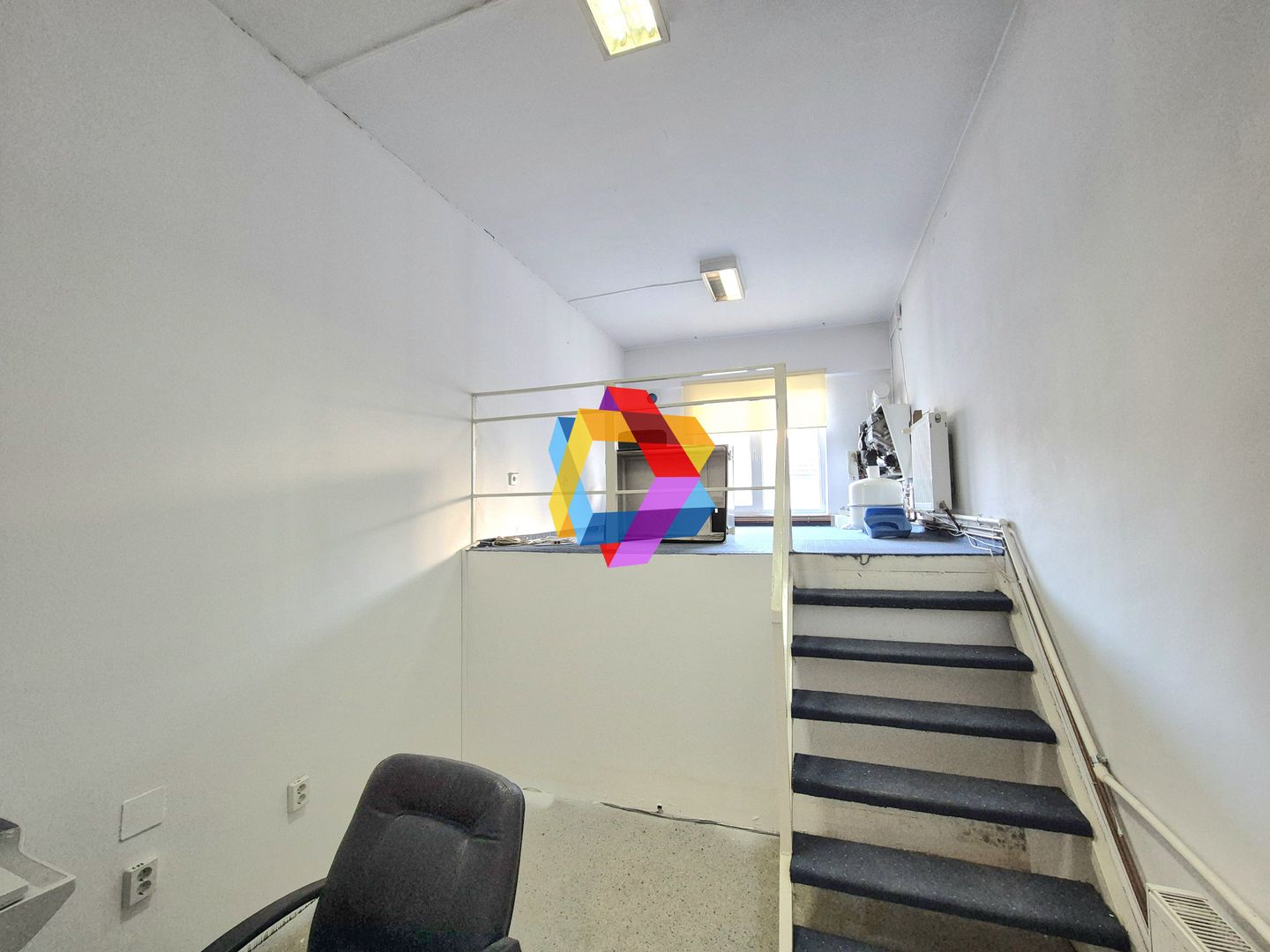 Spațiu comercial cu vad -  200 mp - Poză 9