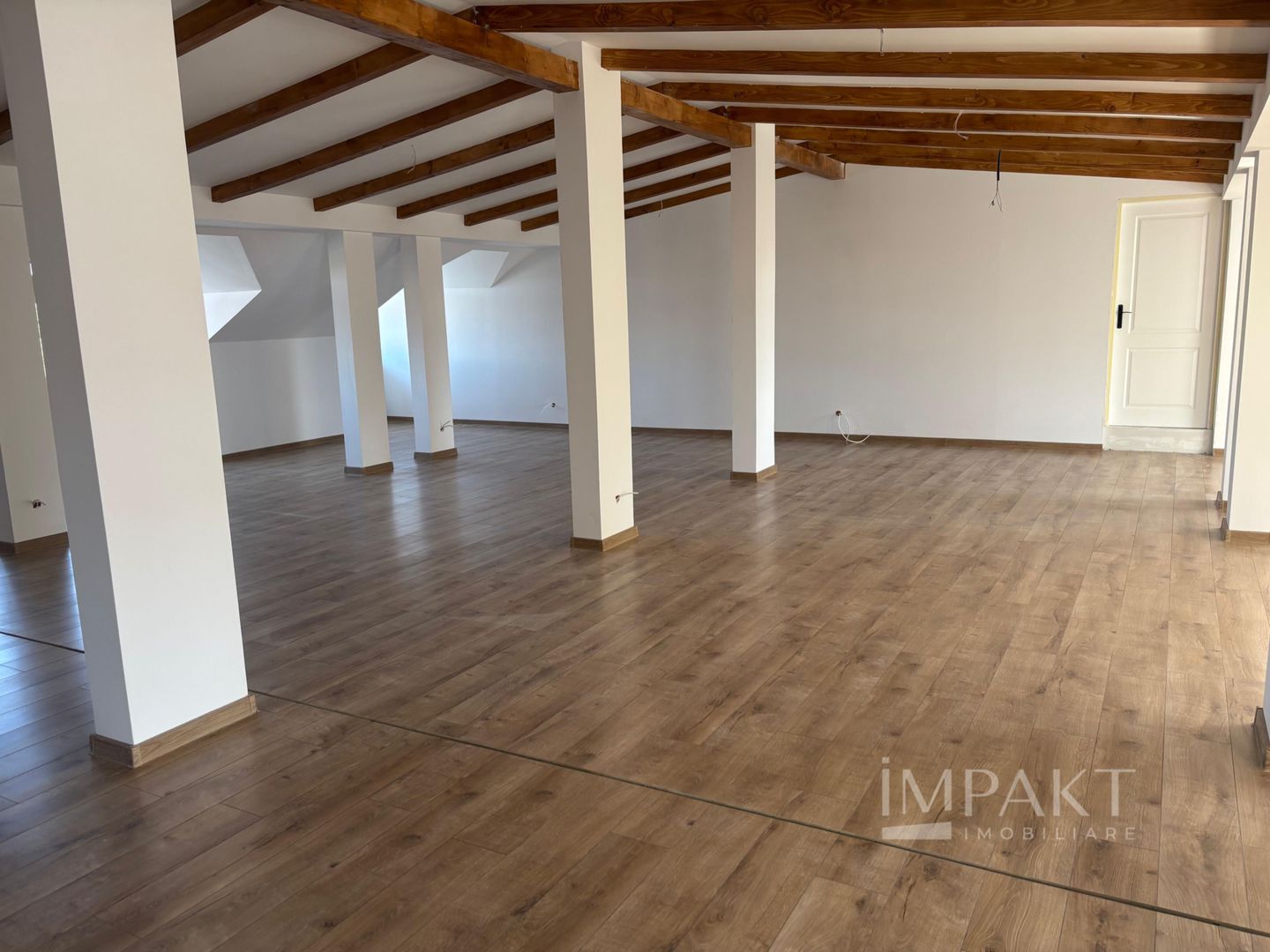De închiriat spațiu birouri 300 mp | 6 parcări | Piața Liebknecht - Poză 3