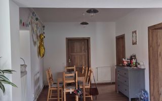 BRASADAS vinde casa familiara cu gradina in zona Titulescu. - Poză 4
