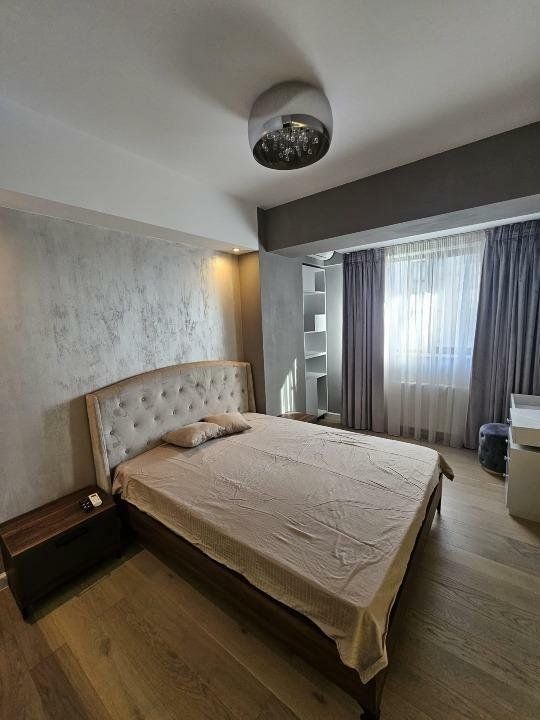 INCHIRIERE APARTAMENT 3 CAMERE 115 MP UTILI ZONA PIPERA - Poză 11