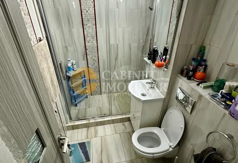 Apartament cu 4 Camere Decomandat - Parter Inalt - Zona Nicolina-Frumoasa - Poză 7