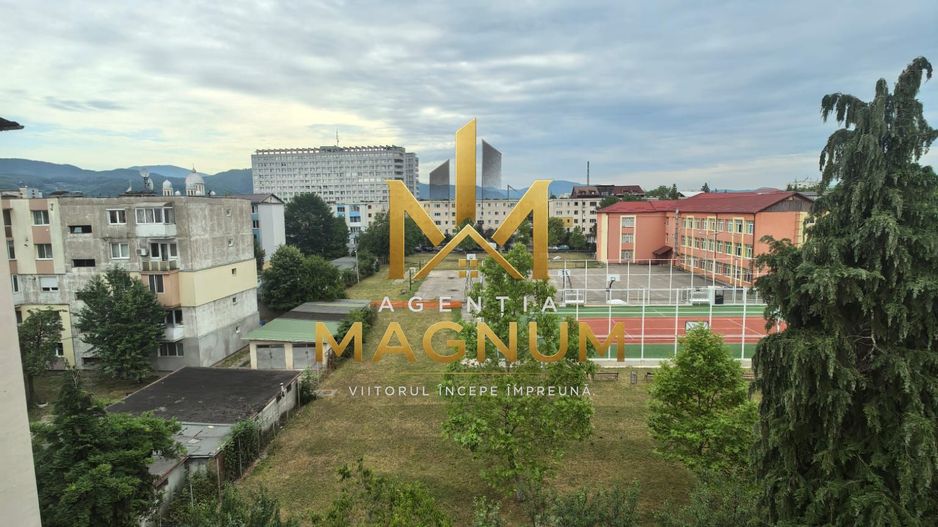 Apartament 3 camere de vânzare | Cuza Vodă | Zonă liniștită - Poză 7