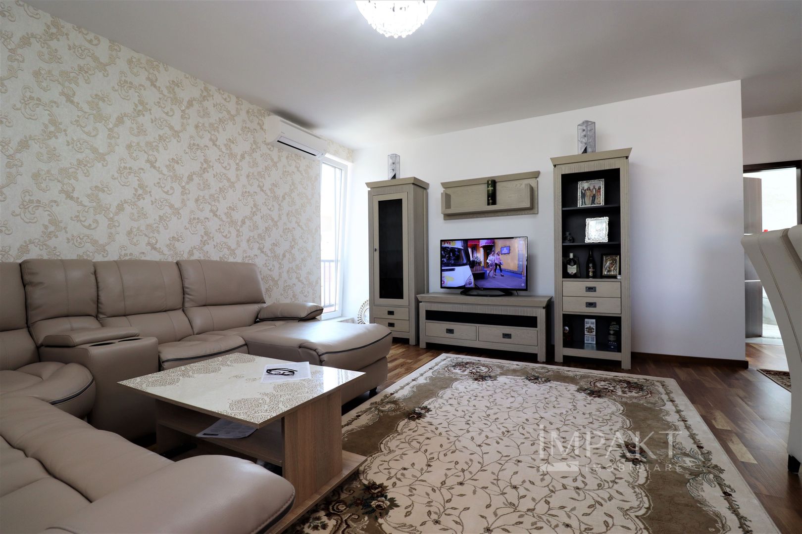 Apartament spatios de 3 camere si 2 bai, zona Andrei Muresanu Sud! - Poză 3
