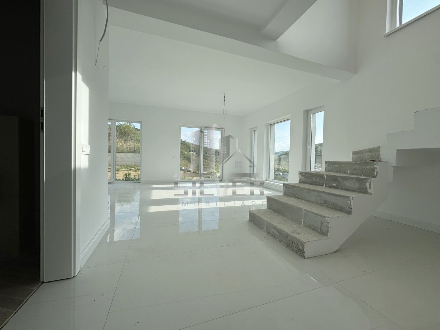 Casa individuala recent finisata cu teren de 425! - Poză 4